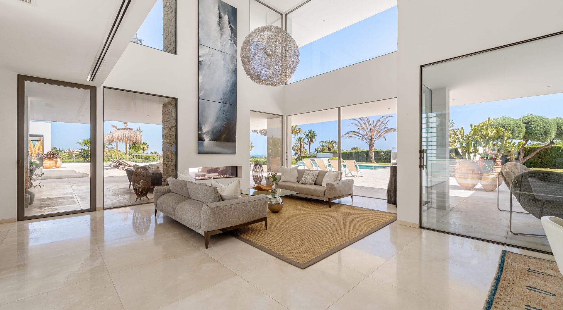 Contemporary Masterpiece with Pool &amp; Tennis Court in La Cerquilla, Nueva Andalucía