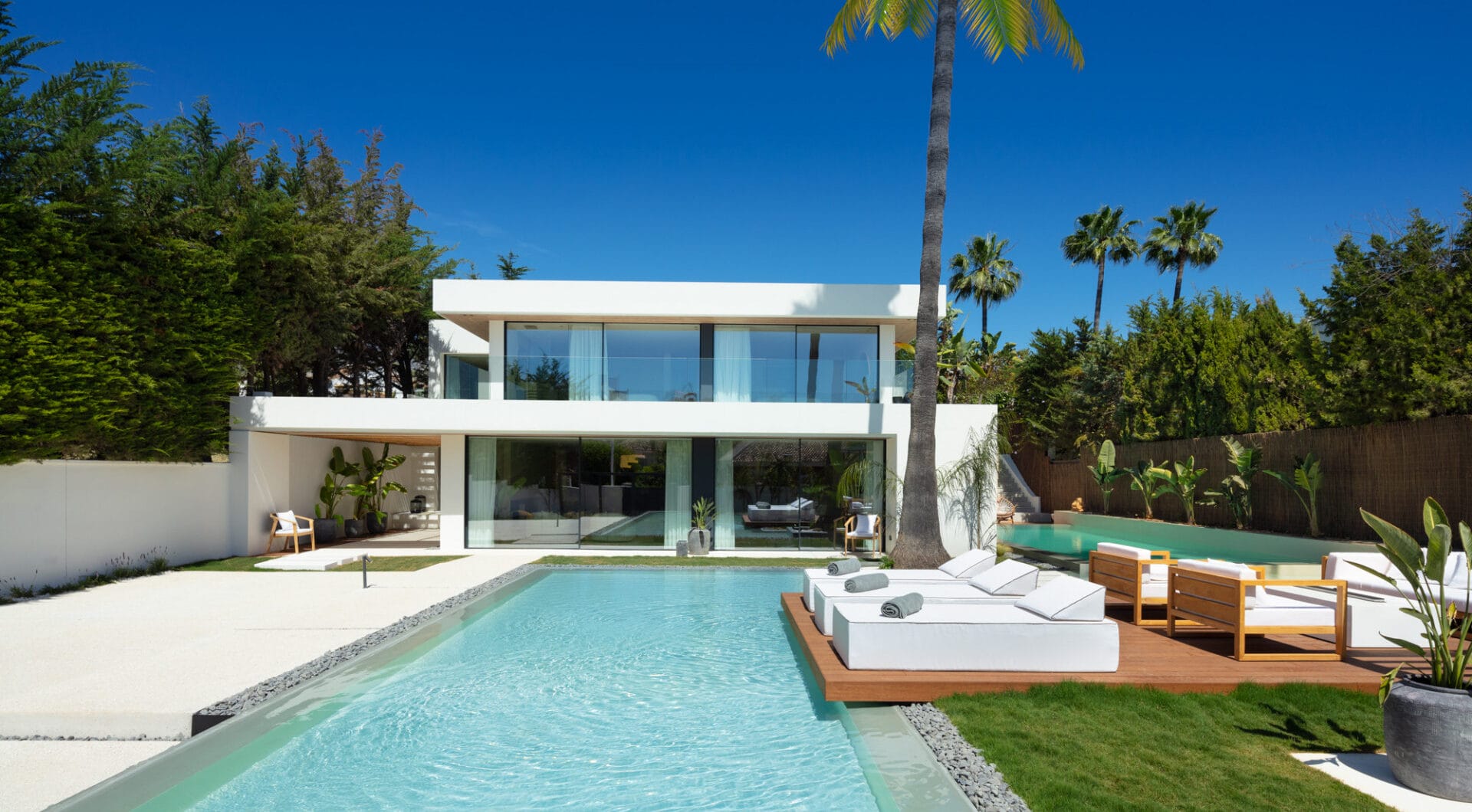 Auriga 1 — Modern Elegance in Nueva Andalucía