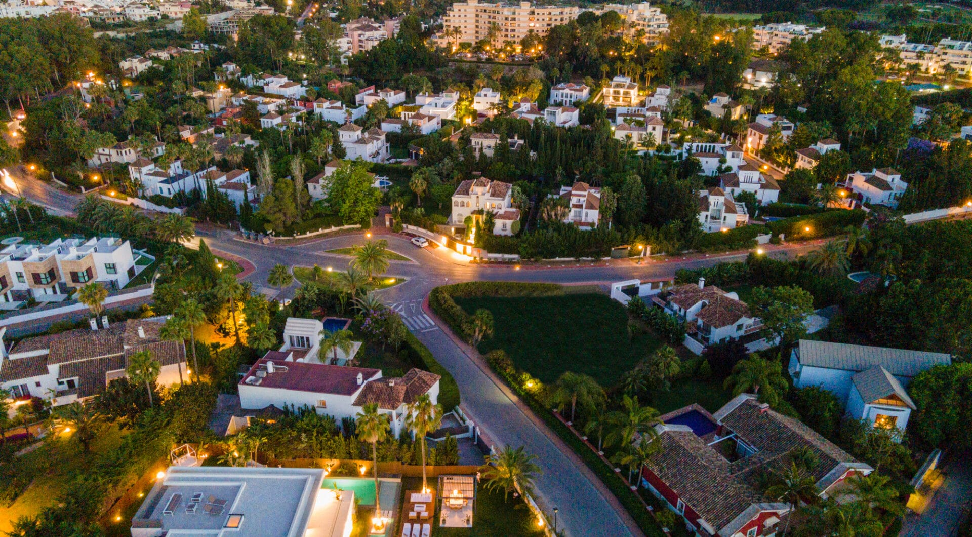 Auriga 1 — Modern Elegance in Nueva Andalucía