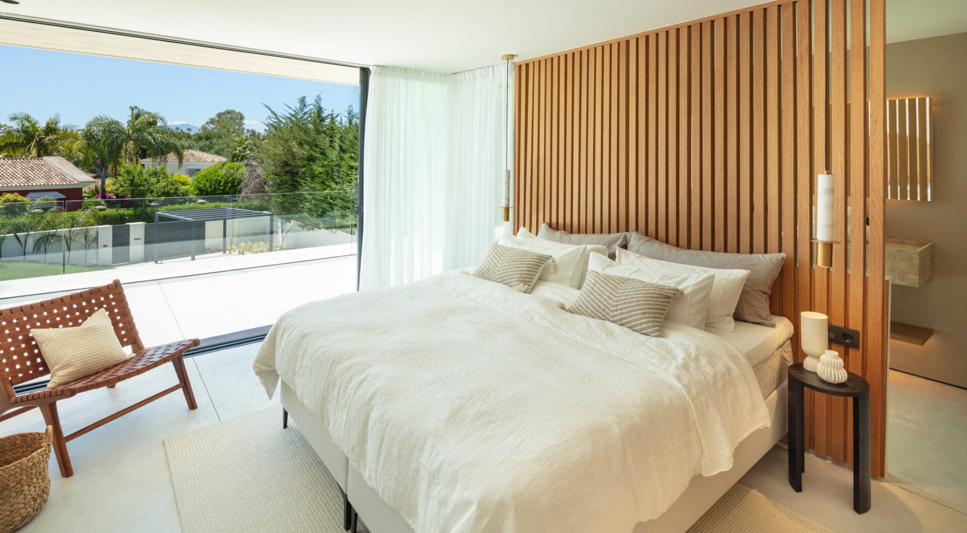 Auriga 1 — Modern Elegance in Nueva Andalucía