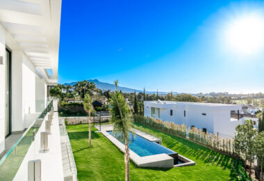 Villa Paradise in Paraiso Alto, Benahavis
