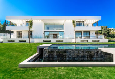 Villa Paradise in Paraiso Alto, Benahavis