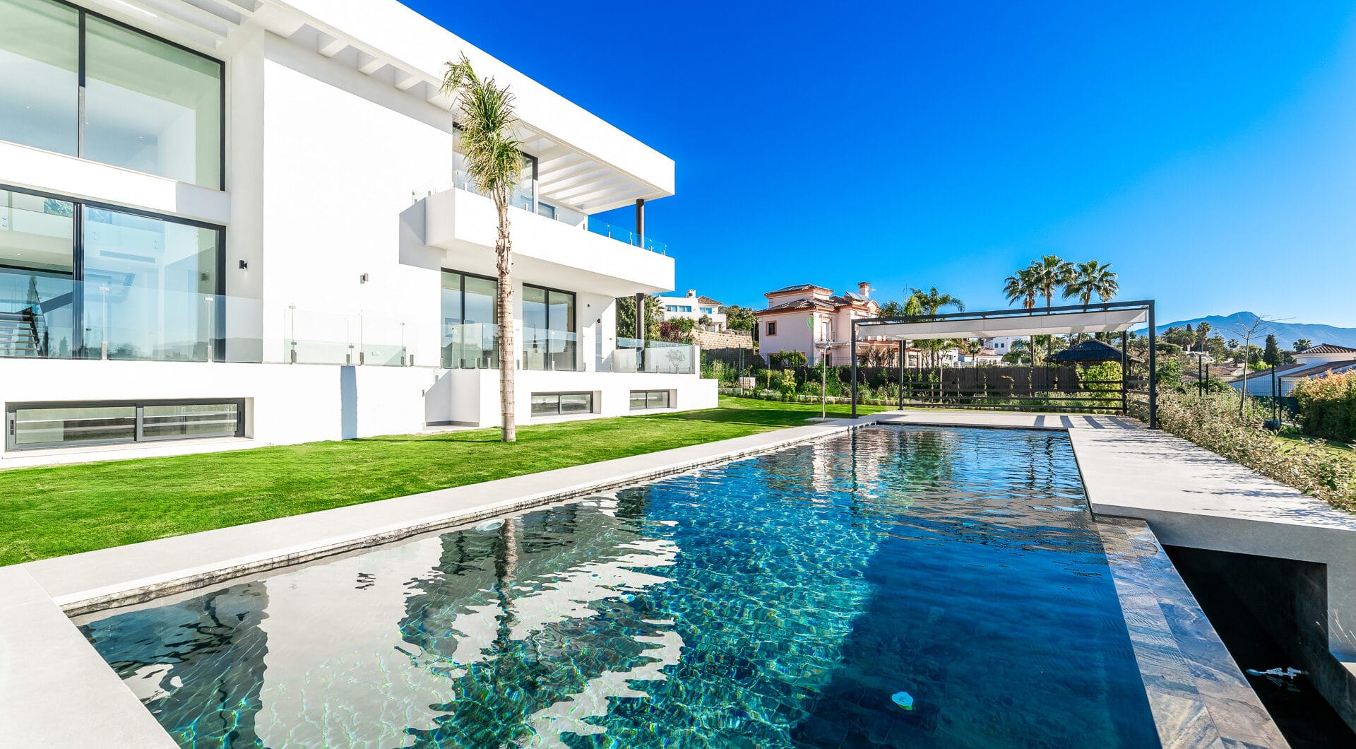 Villa Paradise in Paraiso Alto, Benahavis