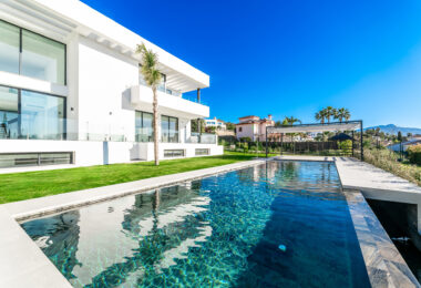 Villa Paradise in Paraiso Alto, Benahavis