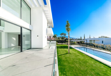 Villa Paradise in Paraiso Alto, Benahavis