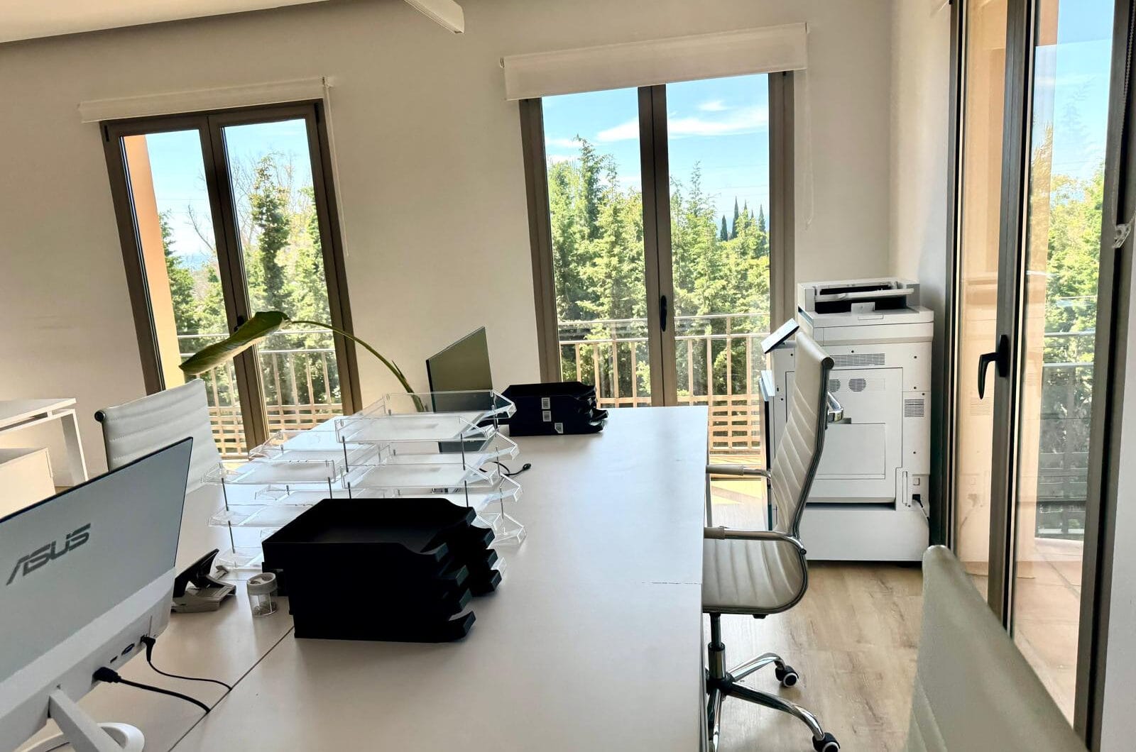 OFFICE IN CAMOJAN SIERRA BLANCA