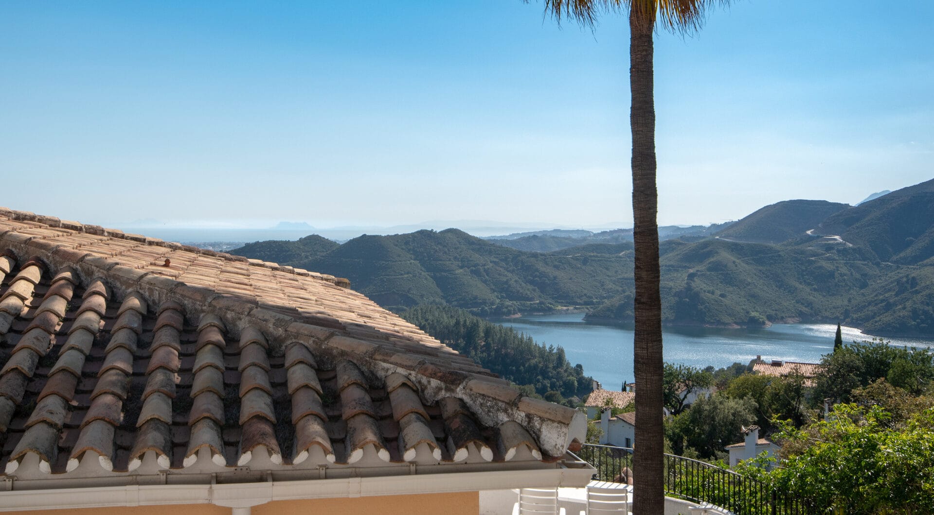 Luxury apartment in Balcones del Lago, Istán