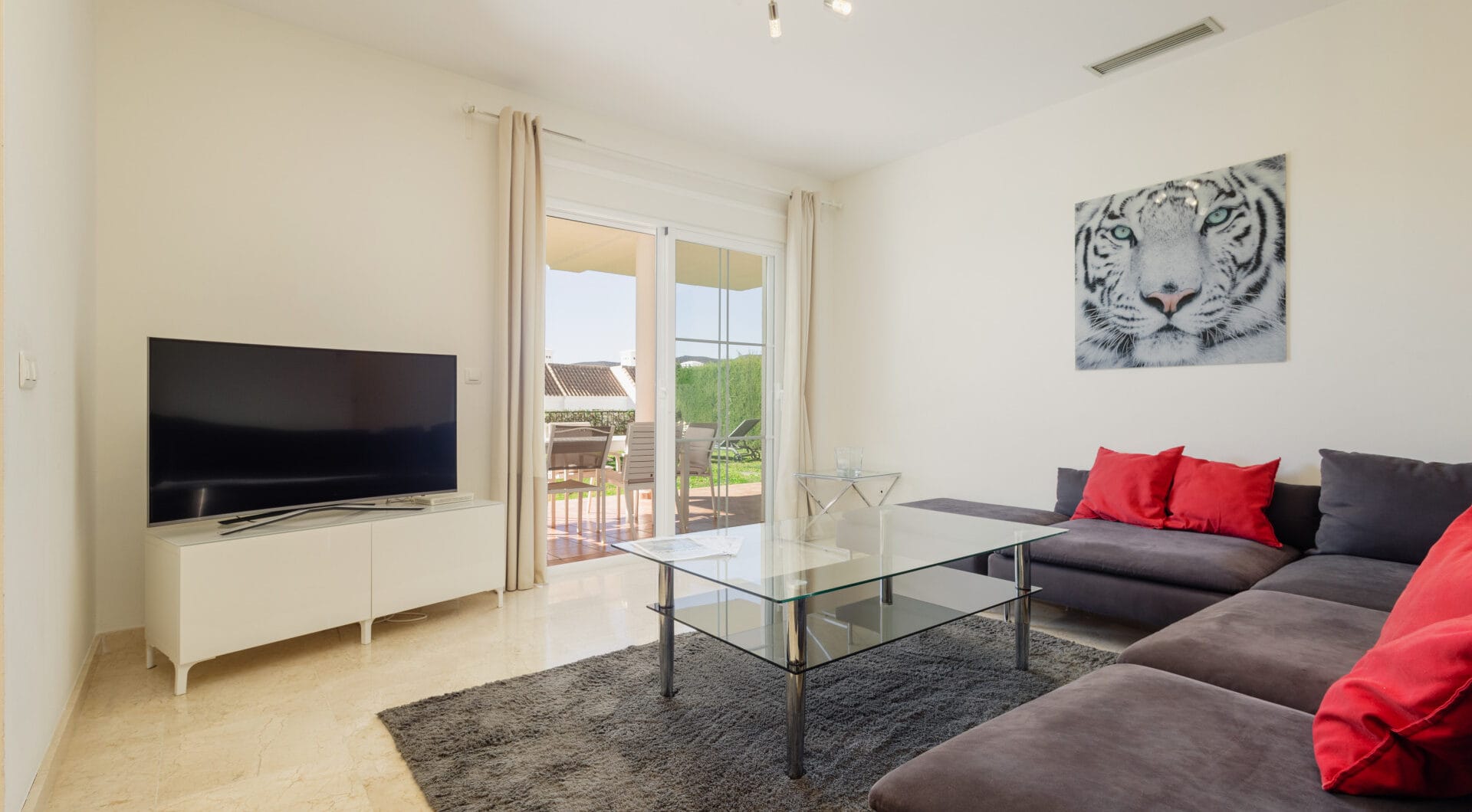 Luxury apartment in Balcones del Lago, Istán