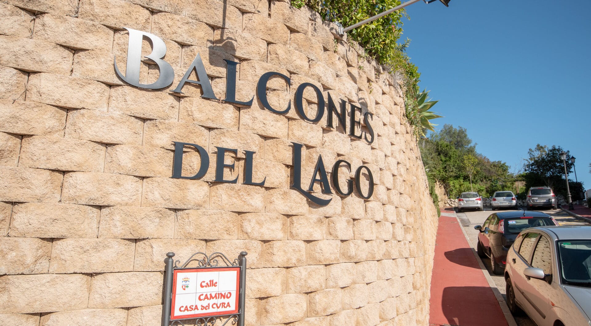 Luxury apartment in Balcones del Lago, Istán