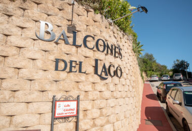 Luxury apartment in Balcones del Lago, Istán