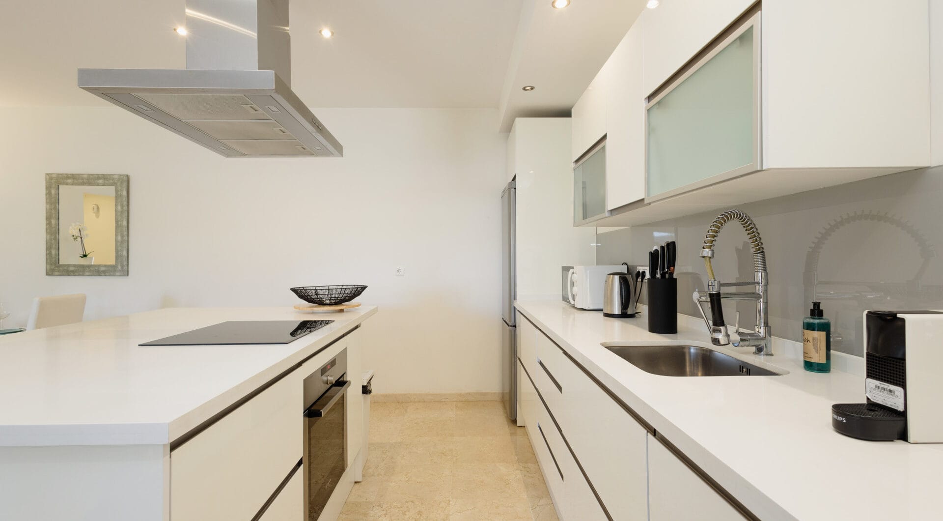 Luxury apartment in Balcones del Lago, Istán