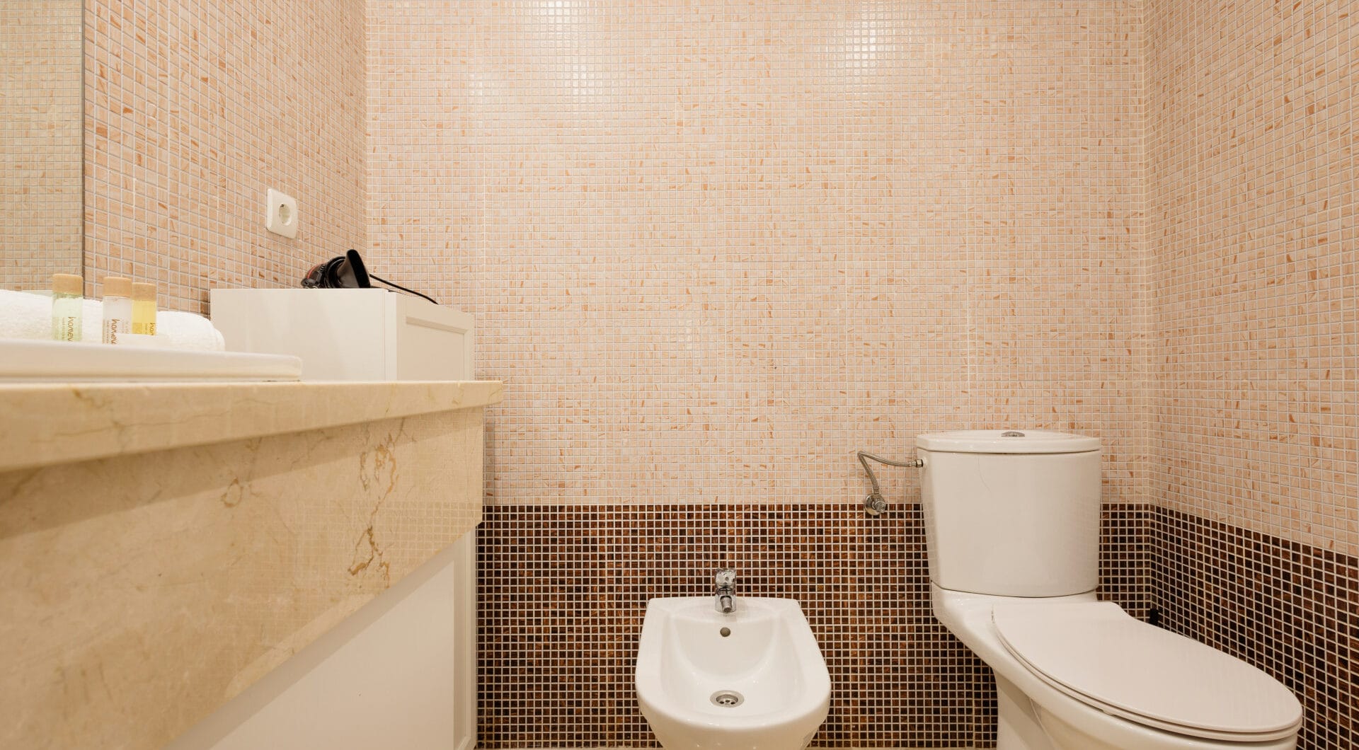 Luxury apartment in Balcones del Lago, Istán