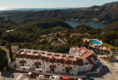 Luxury apartment in Balcones del Lago, Istán