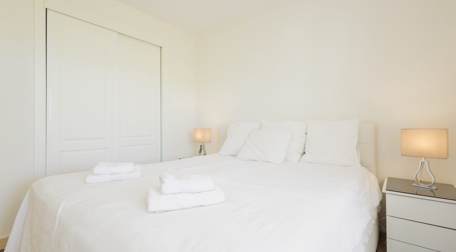 Luxury apartment in Balcones del Lago, Istán