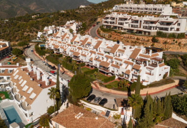 Luxury apartment in Balcones del Lago, Istán