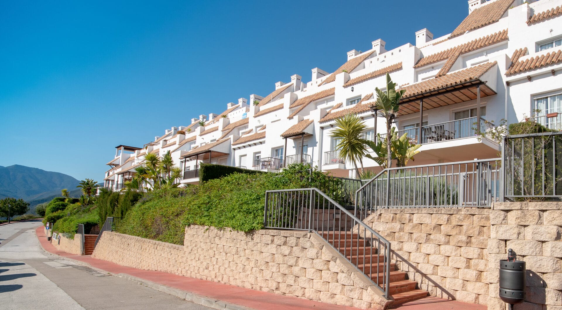 Luxury apartment in Balcones del Lago, Istán