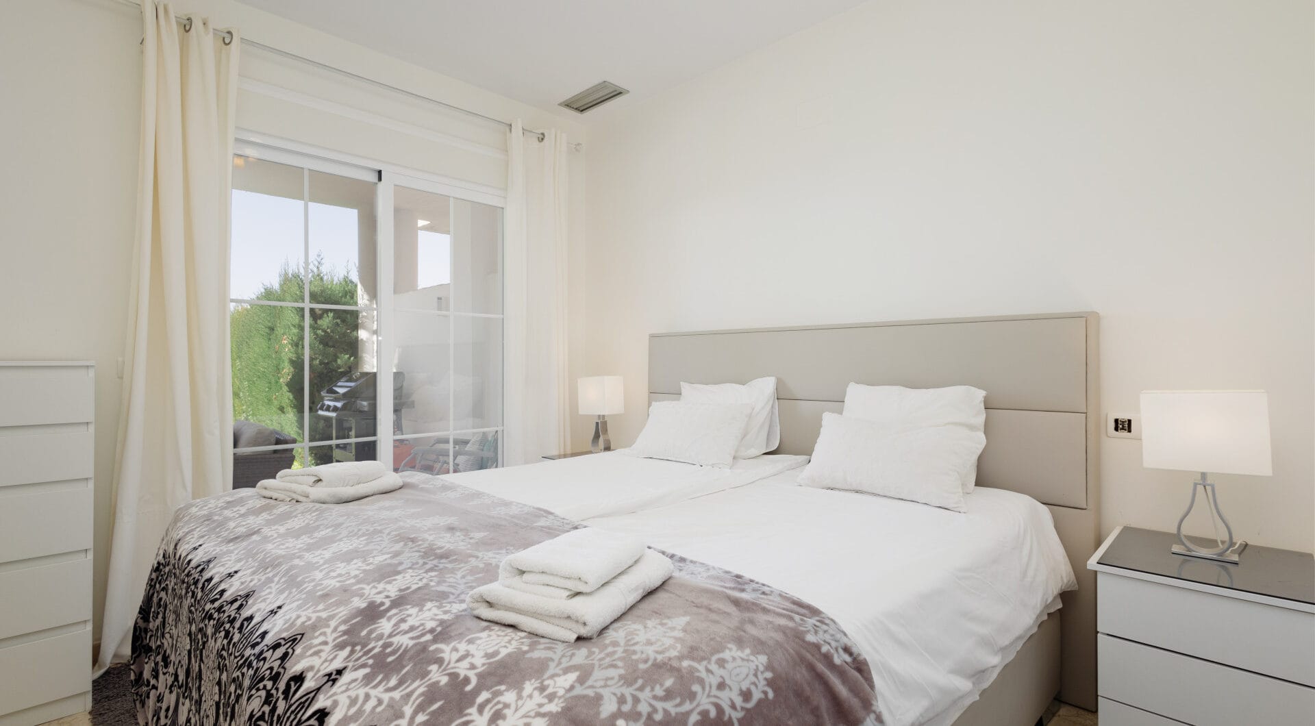 Luxury apartment in Balcones del Lago, Istán