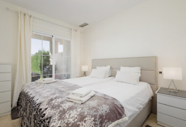 Luxury apartment in Balcones del Lago, Istán