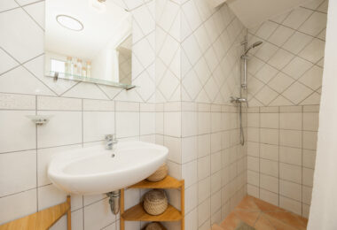 Modern 4-Bedroom Villa with Expansion Potential, Costabella, Marbella