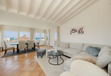 Modern 4-Bedroom Villa with Expansion Potential, Costabella, Marbella