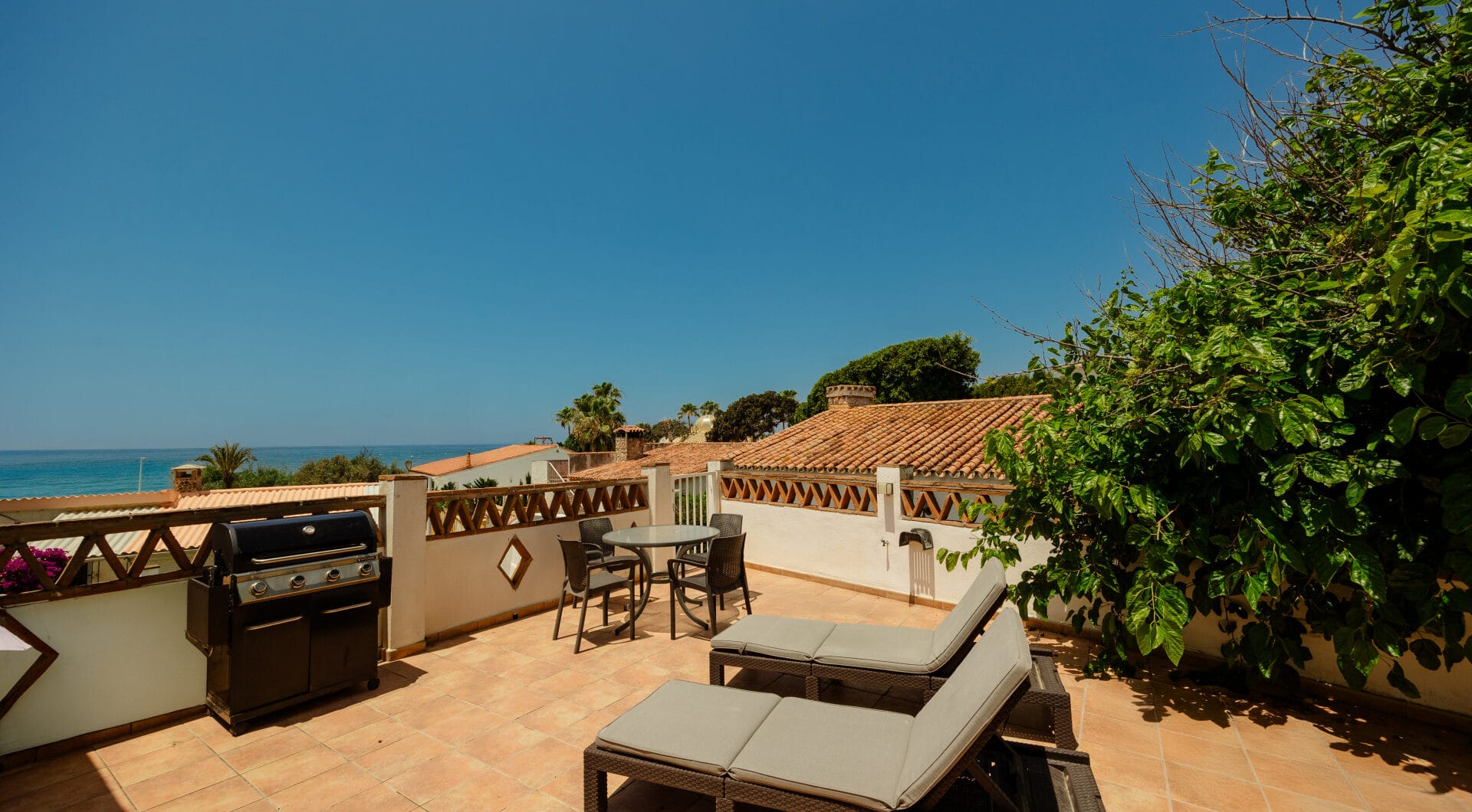 Modern 4-Bedroom Villa with Expansion Potential, Costabella, Marbella