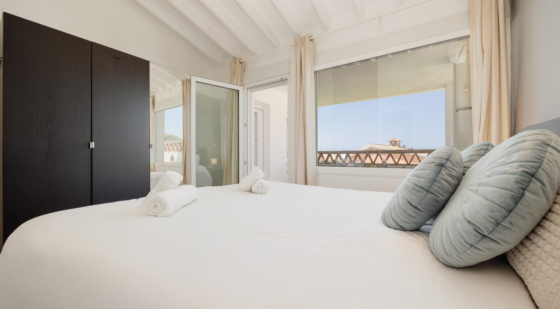 Modern 4-Bedroom Villa with Expansion Potential, Costabella, Marbella