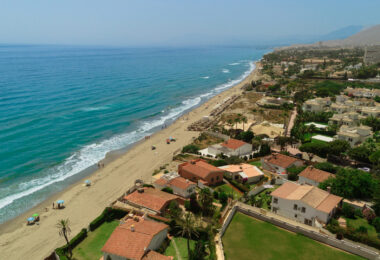 Modern 4-Bedroom Villa with Expansion Potential, Costabella, Marbella
