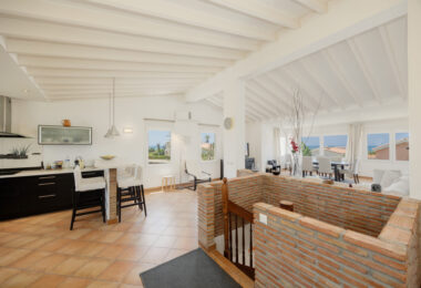Modern 4-Bedroom Villa with Expansion Potential, Costabella, Marbella