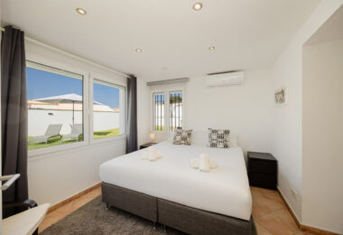 Modern 4-Bedroom Villa with Expansion Potential, Costabella, Marbella