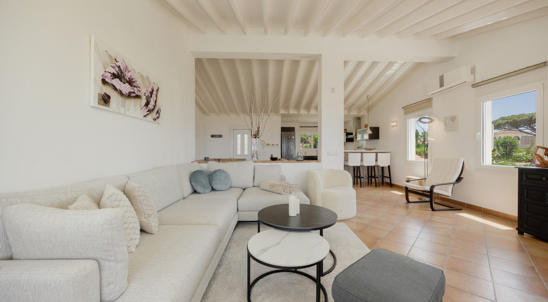 Modern 4-Bedroom Villa with Expansion Potential, Costabella, Marbella