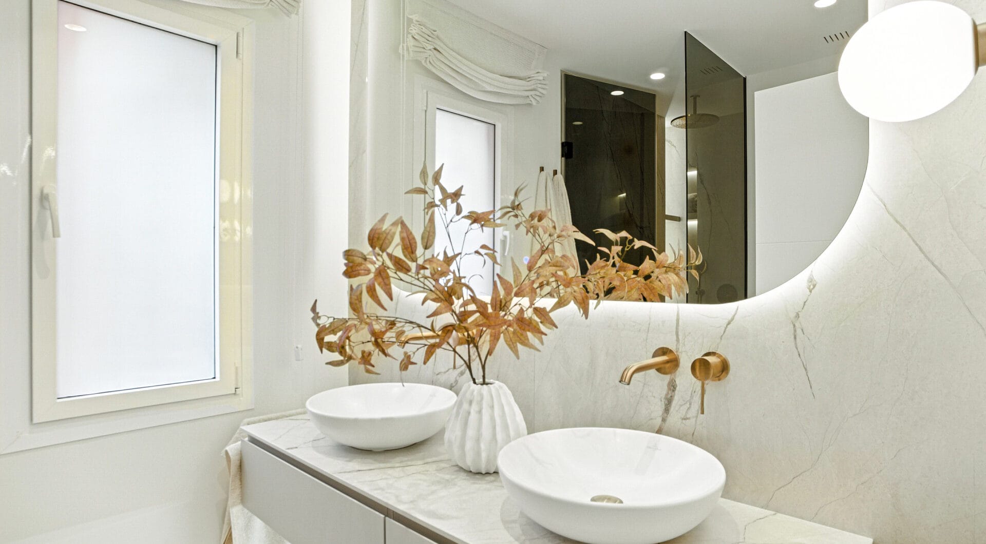 Impeccably renovated, south facing beach front, garden apartment located in the exclusive Menara Beach community on the sought-after New Golden Mile