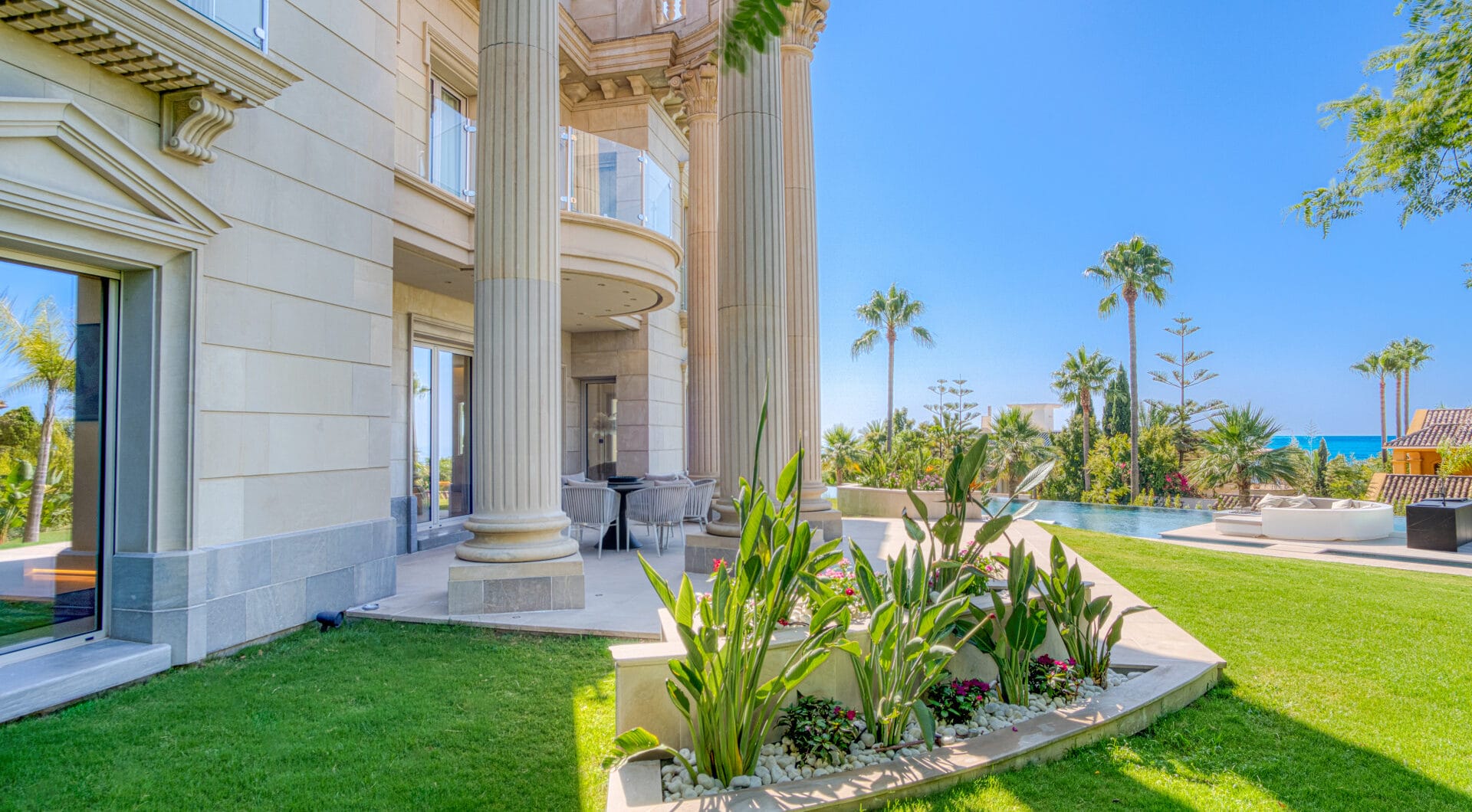 An architecturally unique, south-facing property located in the exclusive gated community of Sierra Blanca on Marbella’s prestigious Golden Mile