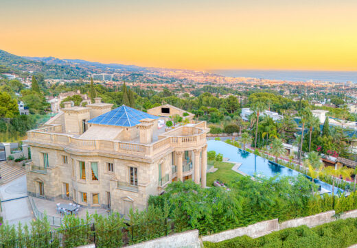 An architecturally unique, south-facing property located in the exclusive gated community of Sierra Blanca on Marbella’s prestigious Golden Mile