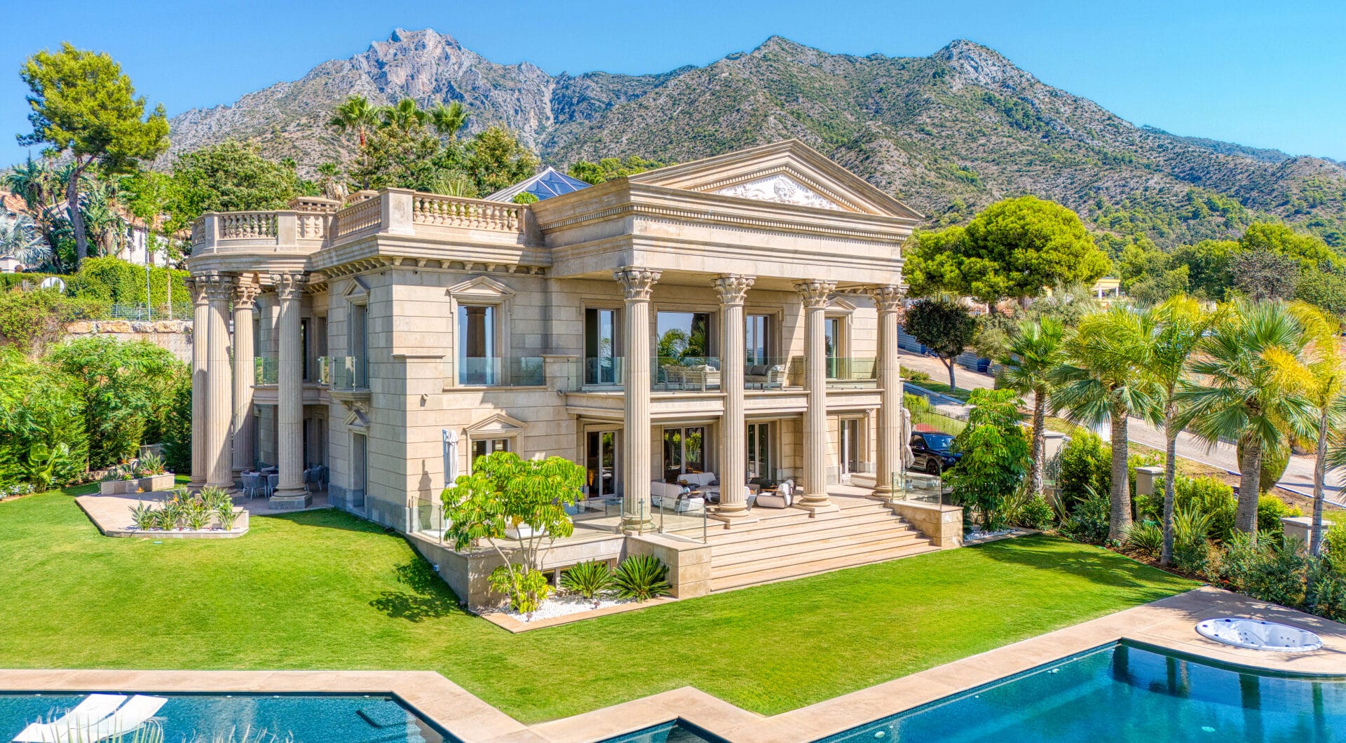 An architecturally unique, south-facing property located in the exclusive gated community of Sierra Blanca on Marbella’s prestigious Golden Mile