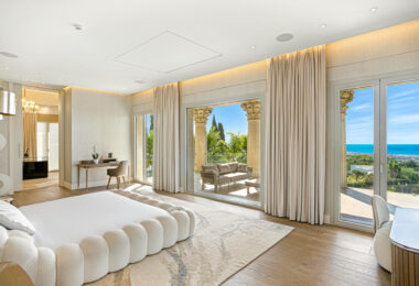 An architecturally unique, south-facing property located in the exclusive gated community of Sierra Blanca on Marbella’s prestigious Golden Mile
