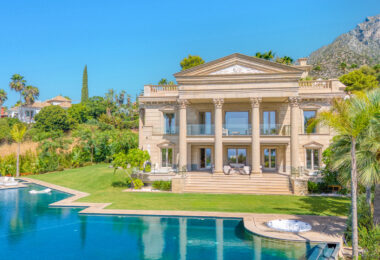 An architecturally unique, south-facing property located in the exclusive gated community of Sierra Blanca on Marbella’s prestigious Golden Mile
