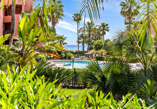 Immaculate three bedroom west facing ground floor apartment in the prestigious and gated beachfront community Menara Beach