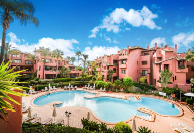 Immaculate three bedroom west facing ground floor apartment in the prestigious and gated beachfront community Menara Beach