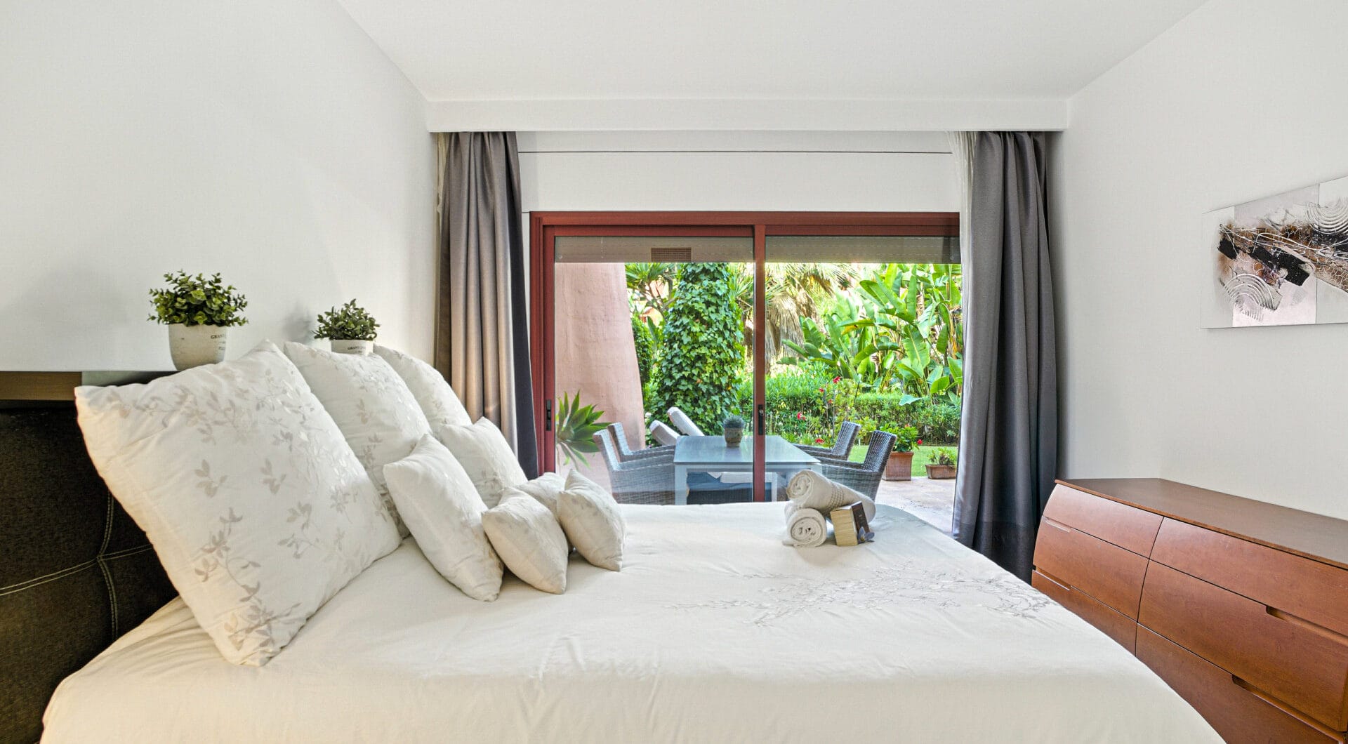 Immaculate three bedroom west facing ground floor apartment in the prestigious and gated beachfront community Menara Beach