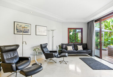Immaculate three bedroom west facing ground floor apartment in the prestigious and gated beachfront community Menara Beach