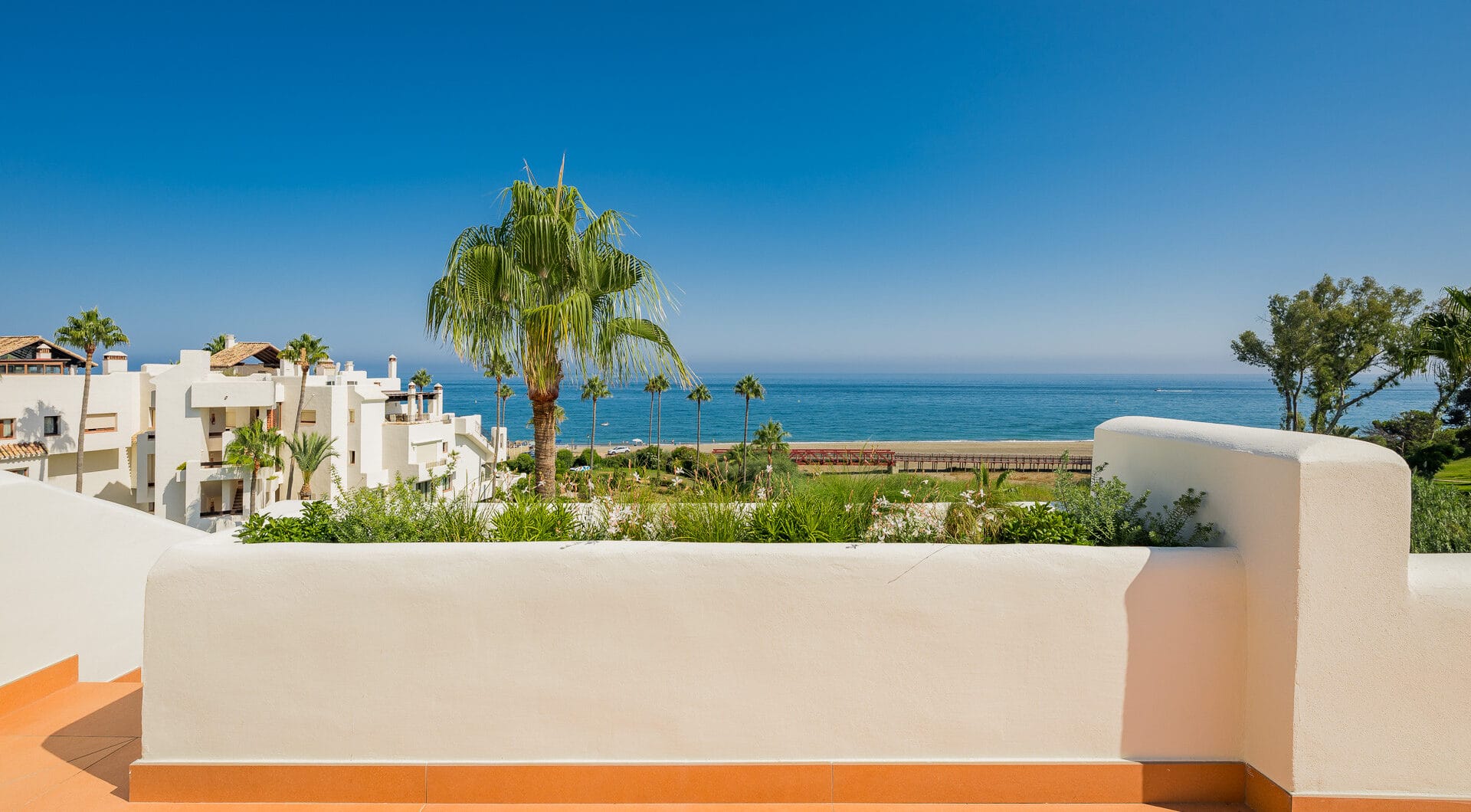 Beautifully renovated, south facing three bedroom penthouse located in prestigious beachfront community Bahia del Velerin, Estepona.
