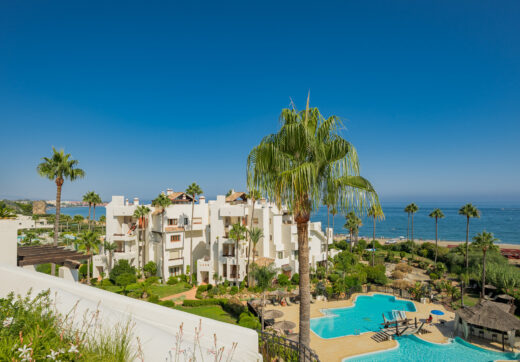 Beautifully renovated, south facing three bedroom penthouse located in prestigious beachfront community Bahia del Velerin, Estepona.