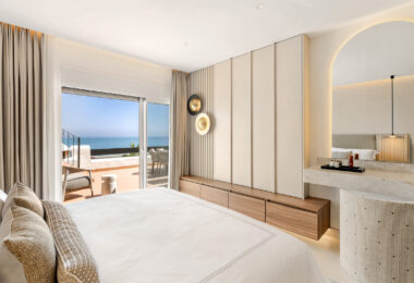 Beautifully renovated, south facing three bedroom penthouse located in prestigious beachfront community Bahia del Velerin, Estepona.