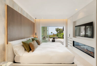 Beautifully renovated, south facing three-bedroom apartment located  in the prestigious gated community of Bahia del Velerin, Estepona