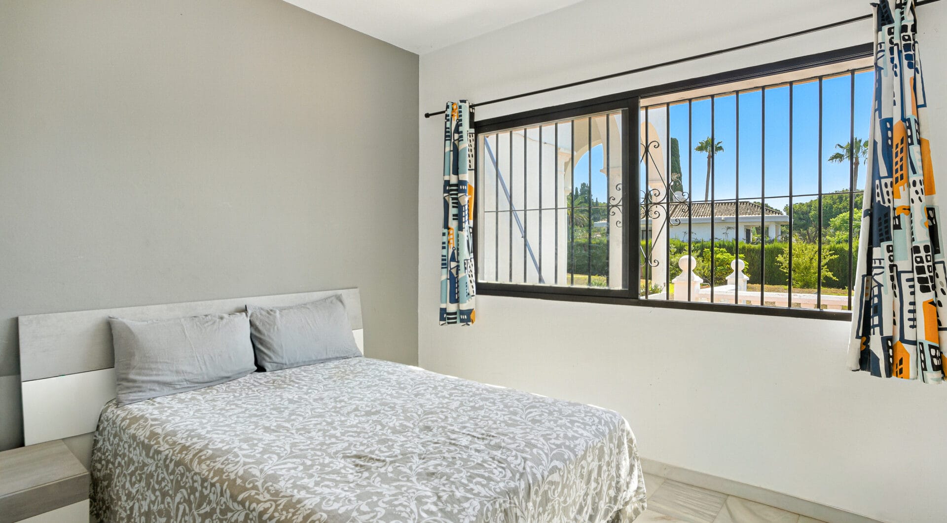 Fantastic opportunity - Four bedroom, south east facing private villa in Hacienda Las Chapas, Marbella