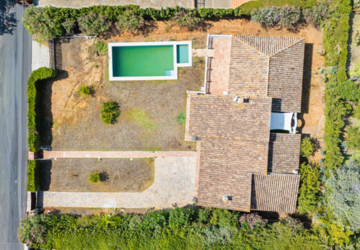Fantastic opportunity - Four bedroom, south east facing private villa in Hacienda Las Chapas, Marbella