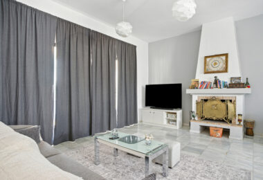 Fantastic opportunity - Four bedroom, south east facing private villa in Hacienda Las Chapas, Marbella