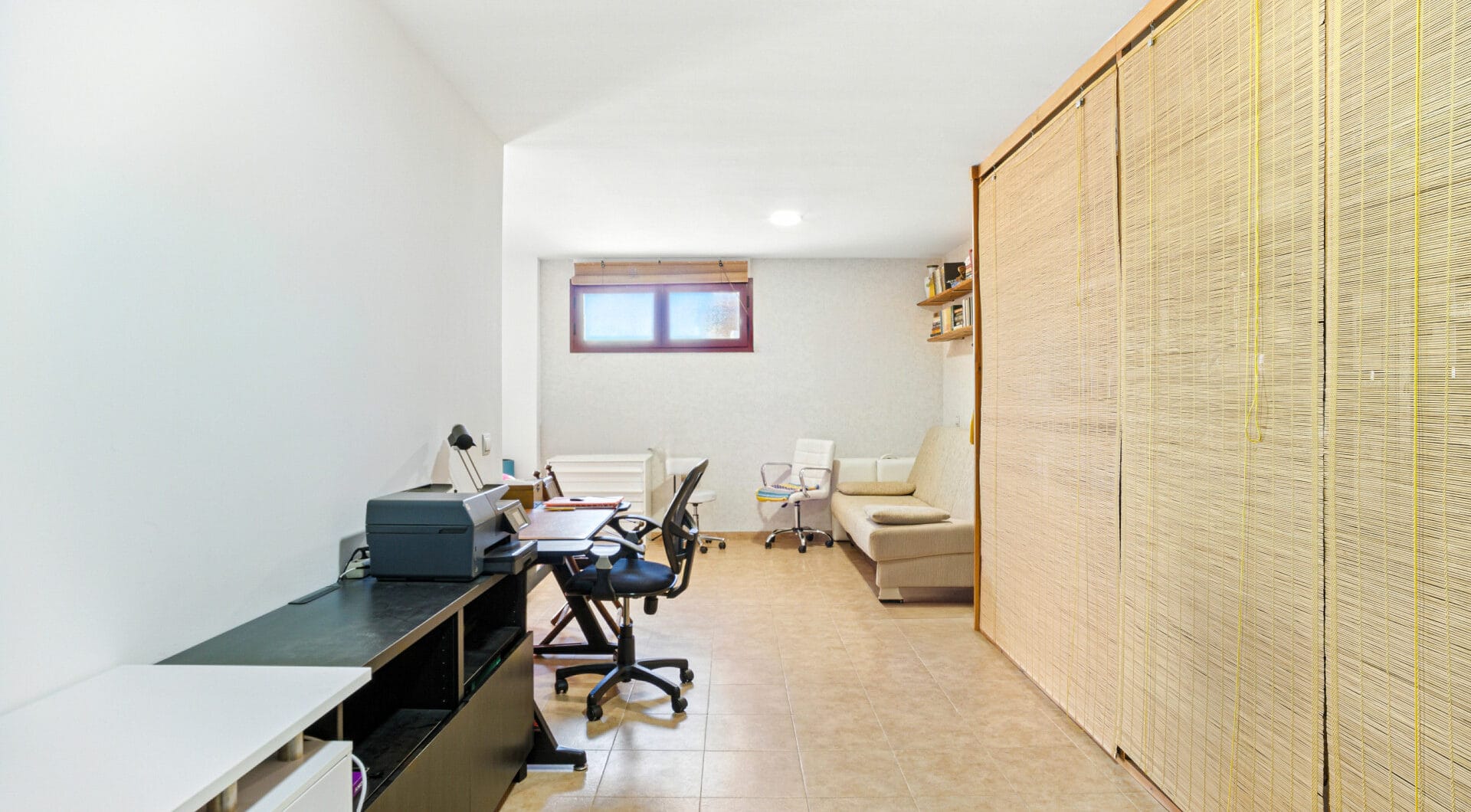 South-Facing Townhouse with Stunning Sea Views in Los Jaralillos, El Paraíso, Benahavís