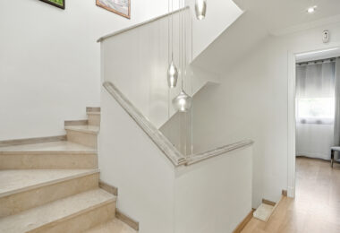 South-Facing Townhouse with Stunning Sea Views in Los Jaralillos, El Paraíso, Benahavís