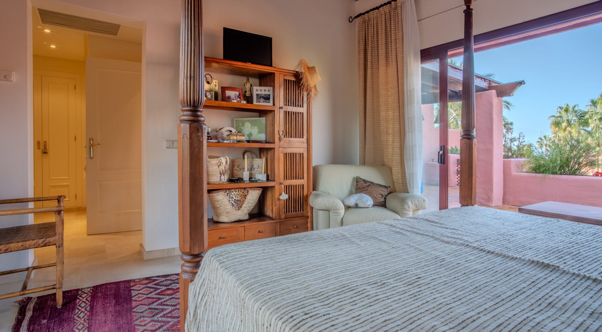 Impressive three bedroom south facing duplex penthouse in the prestigious and gated beachfront community Menara Beach with sea views